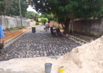 SDU Leste inicia pavimentação em ruas do Pedra Mole com recursos do Orçamento Popular